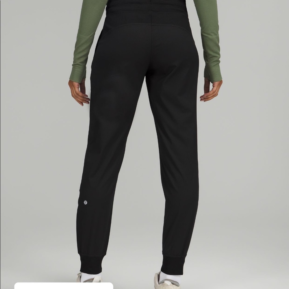 Lululemon dance studio jogger